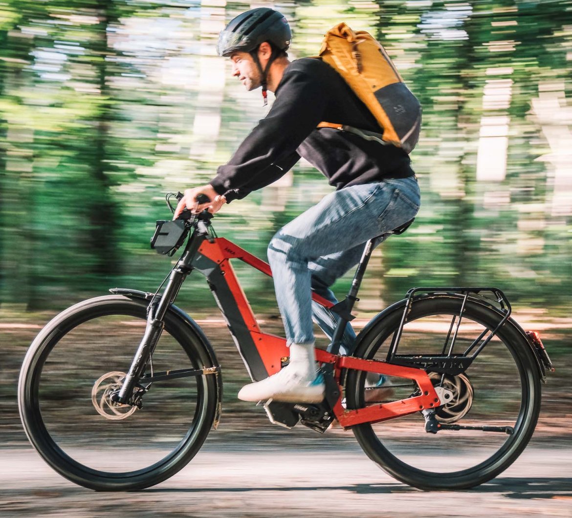 Elegante und leichte E-Bikes
