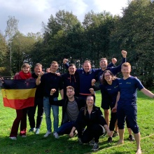 Hart arbeiten, ausgiebig spielen