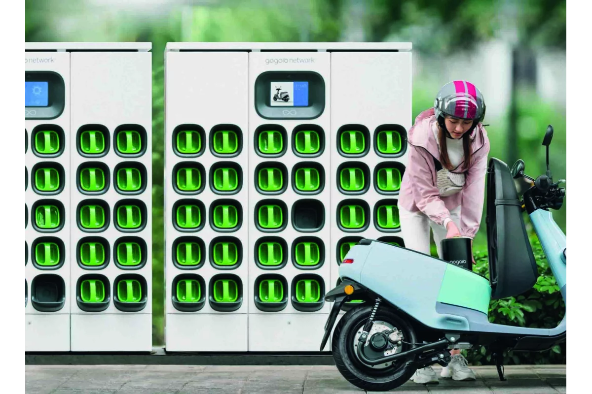 Enhancing the e-moped riding experience
