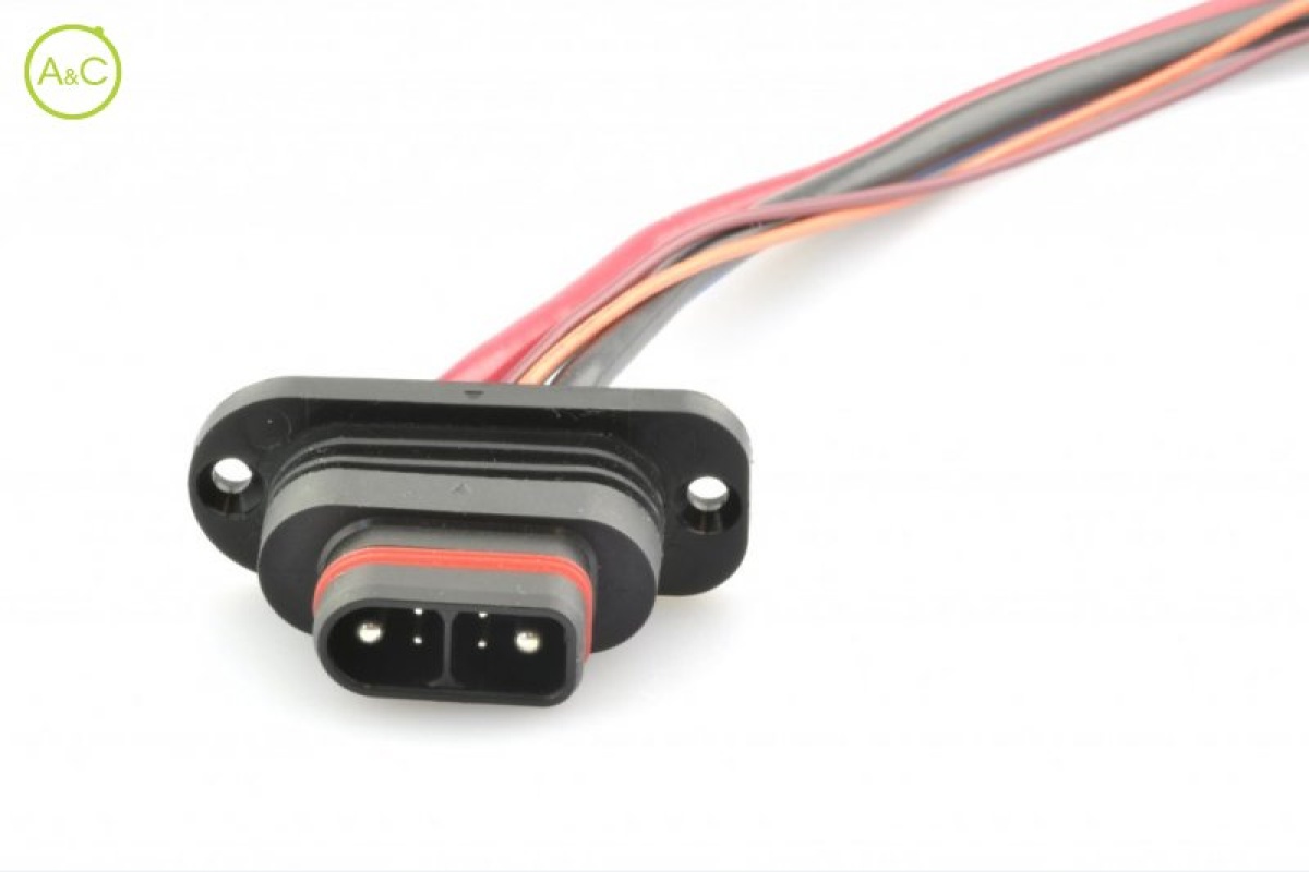 New Higo flexible battery connectors facilitate easy plugging without magnetics