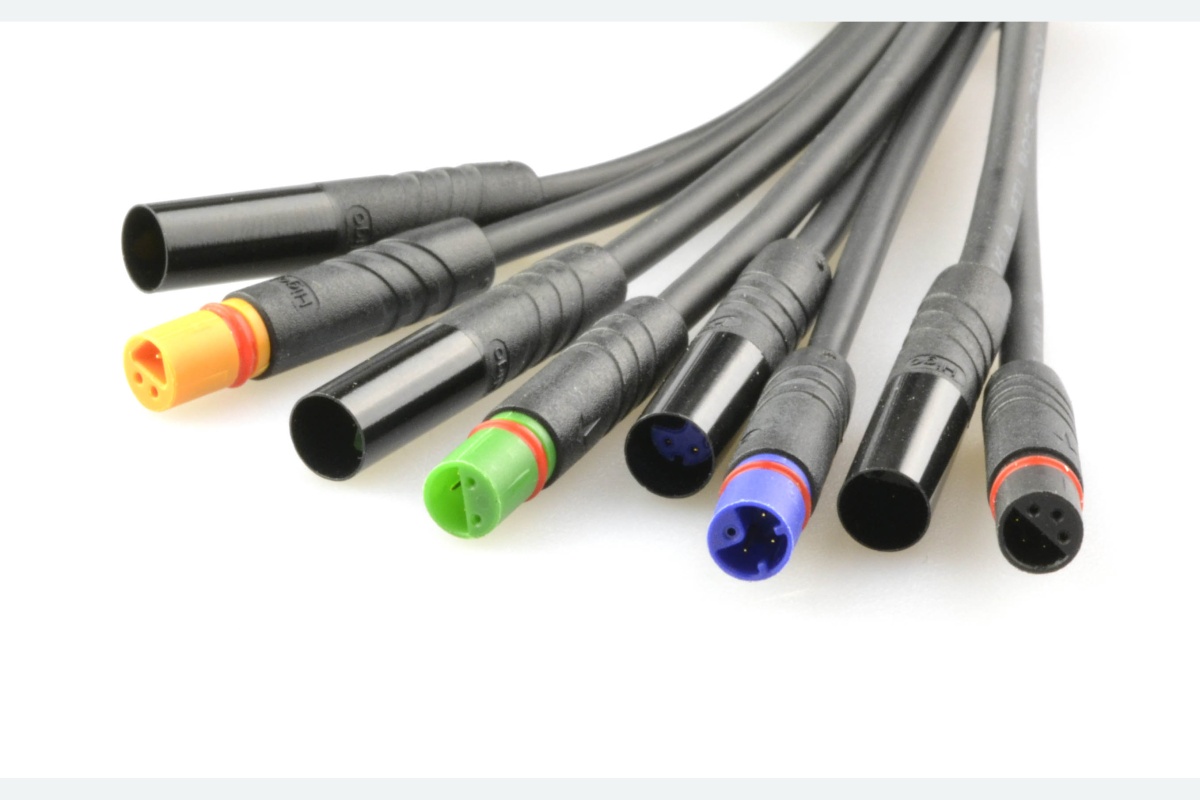 A&C Solutions powers vanRaam's e-trike with smart Higo connectors