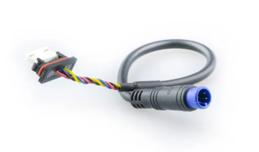 Conector sobremoldeado