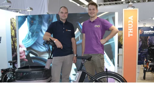A&C Solutions impulsa el triciclo eléctrico de vanRaam con conectores inteligentes Higo