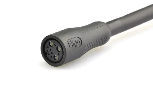 Female cable connector