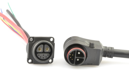 Connecteur de batterie autobloquant S824